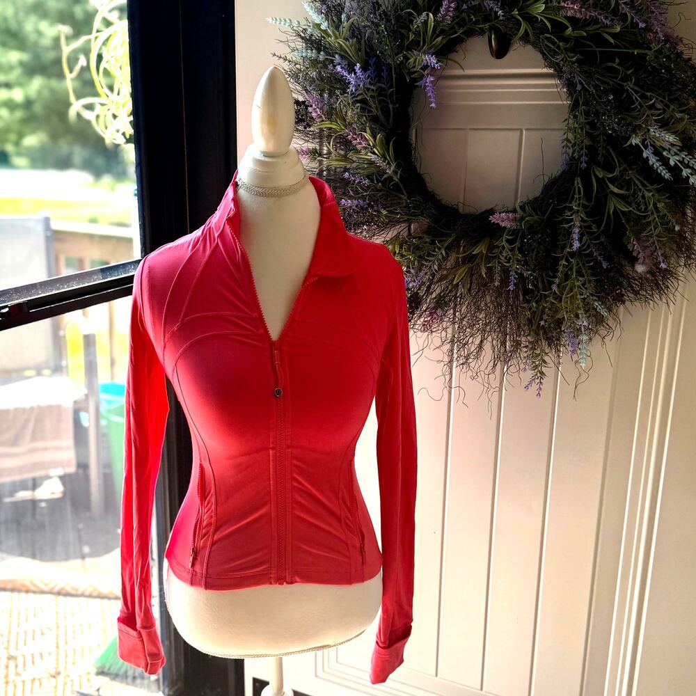 Lululemon Define Jacket Cropped Nulu - Raspberry Cream size 6